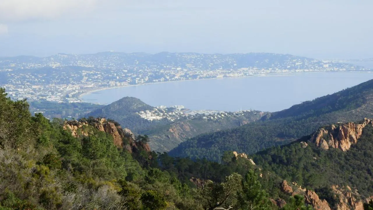 Esterel Terrasses, Roof Top, Plage, Parking Payant Cannes Apartment